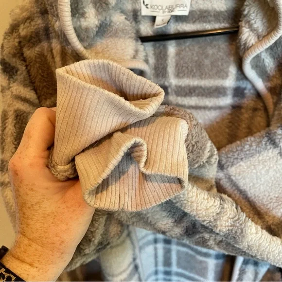 Koolaburra By UGG Cozy Fleece Cardigan - Picture 6 of 7
